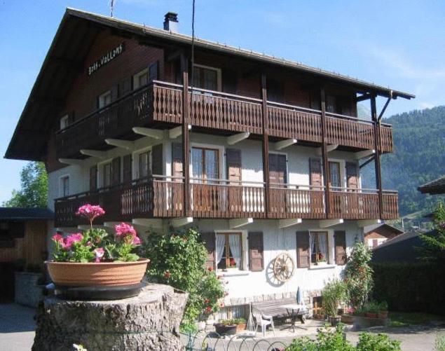 Chalet Bois Vallons Chambres d'Hôtes Morzine Extérieur photo